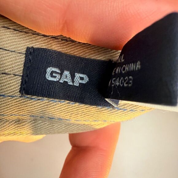 Gap Beige Adjustable Visor, 100% Cotton, "G" embroidered patch front, OSFA EUC - Picture 9 of 16